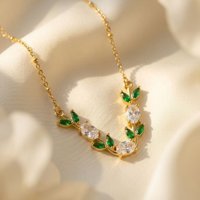 Emerald Tulip Luxe Necklace