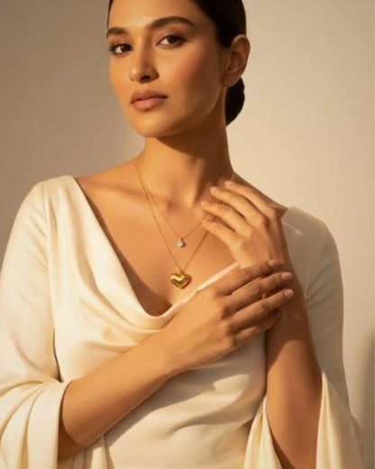 elegant minimal gold necklace for modern women