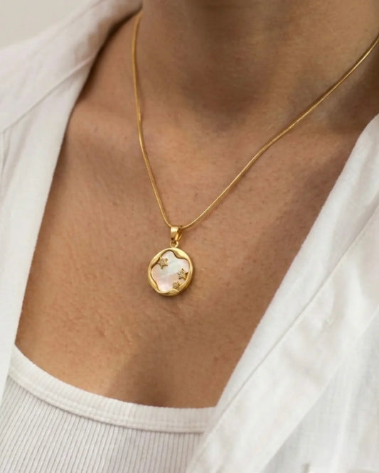 gold star circle necklace jewelry